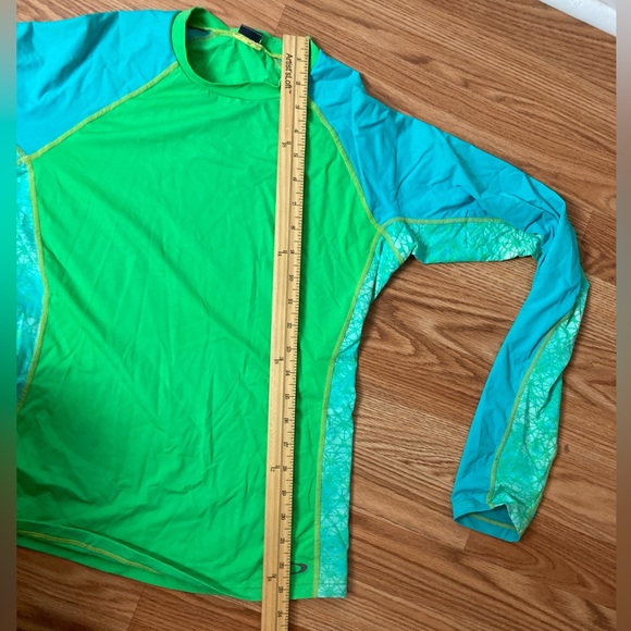 Oakley Rashguard - Picture 5 of 6